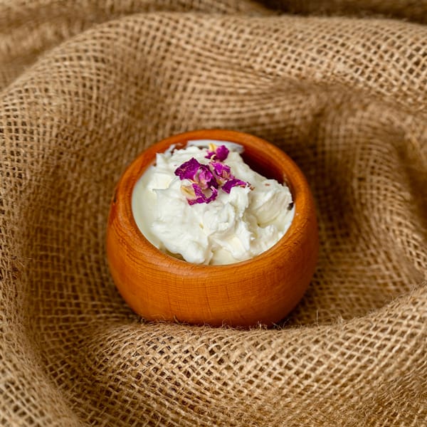 ماست چکیده گاومیش ماست گاومیش